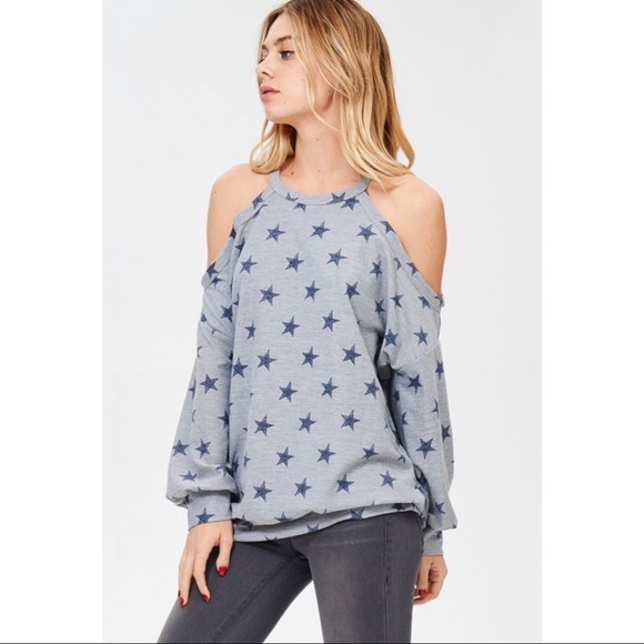 Star print cold shoulder French terry pull… - Picture 2 of 4